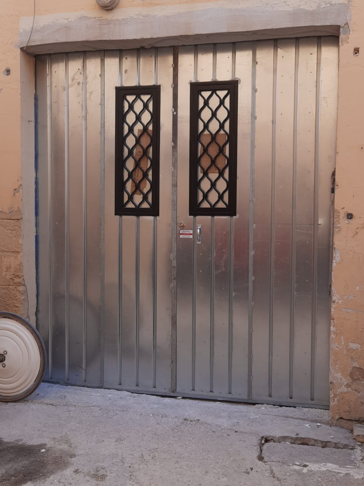 galvanised garage door